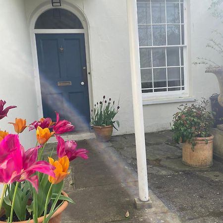 Luxury Flat In Totnes Apartment Exterior photo